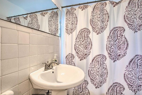 West Asheville Home with Patio, 5Mi to Dtwn! image 5